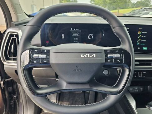 Used 2026 Kia Sorento LX FWD image 18