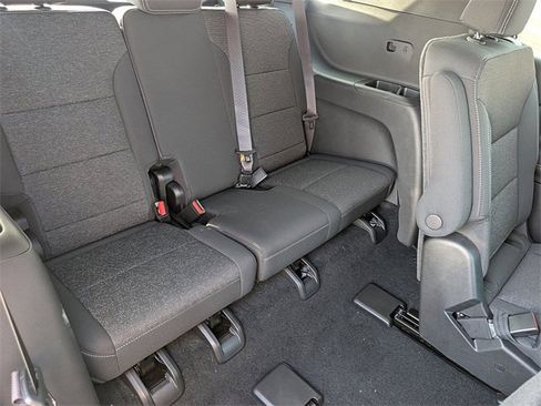 New 2026 Chevrolet Traverse LT image 14