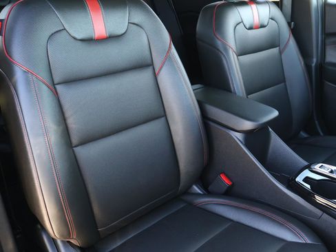 Used 2024 Chevrolet Trax RS image 18