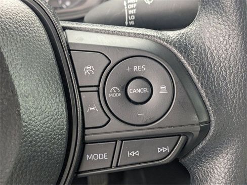 Used 2025 Toyota Corolla LE image 23