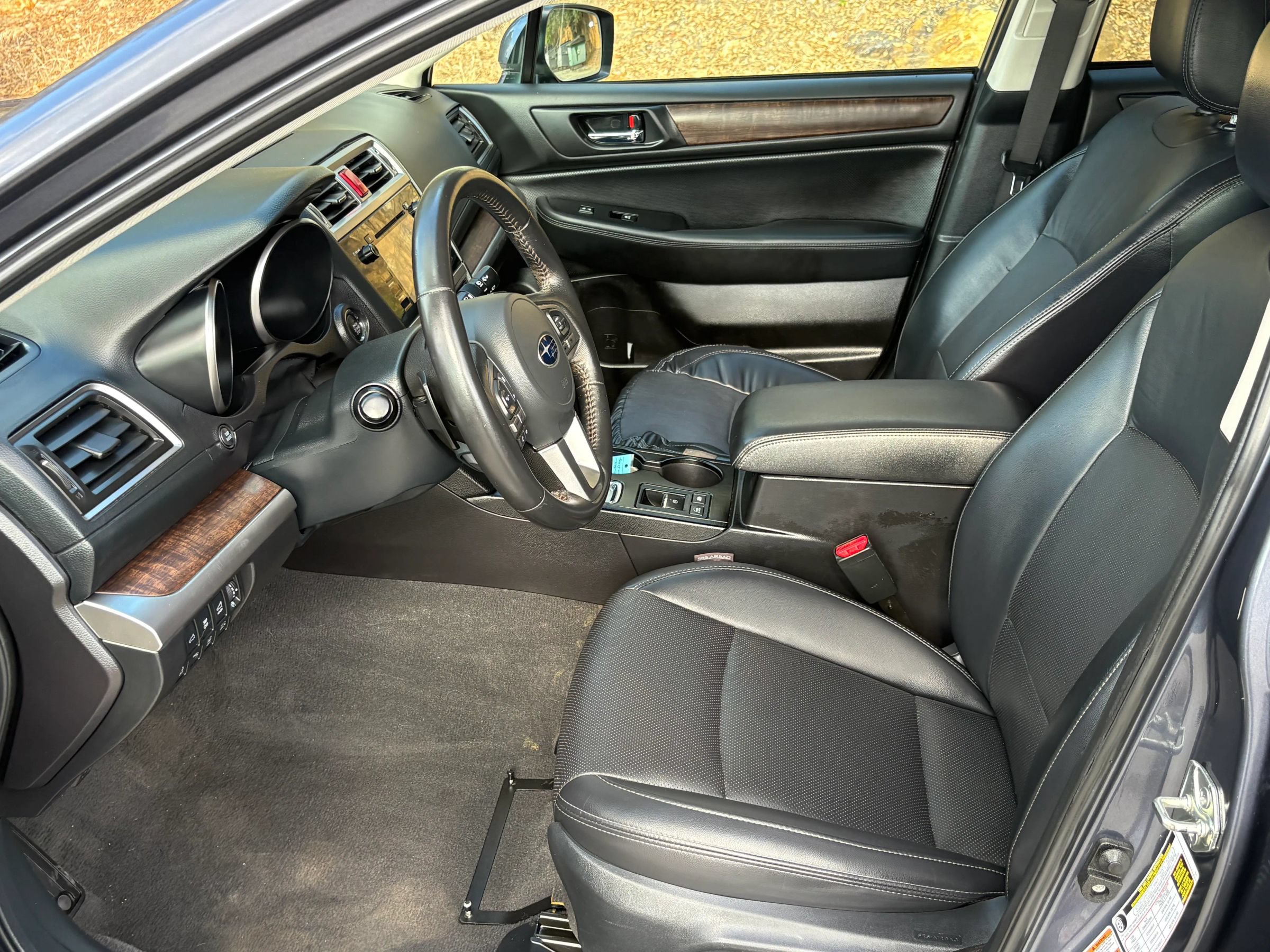 Used 2017 Subaru Outback 3.6R Limited AWD/4WD image 11