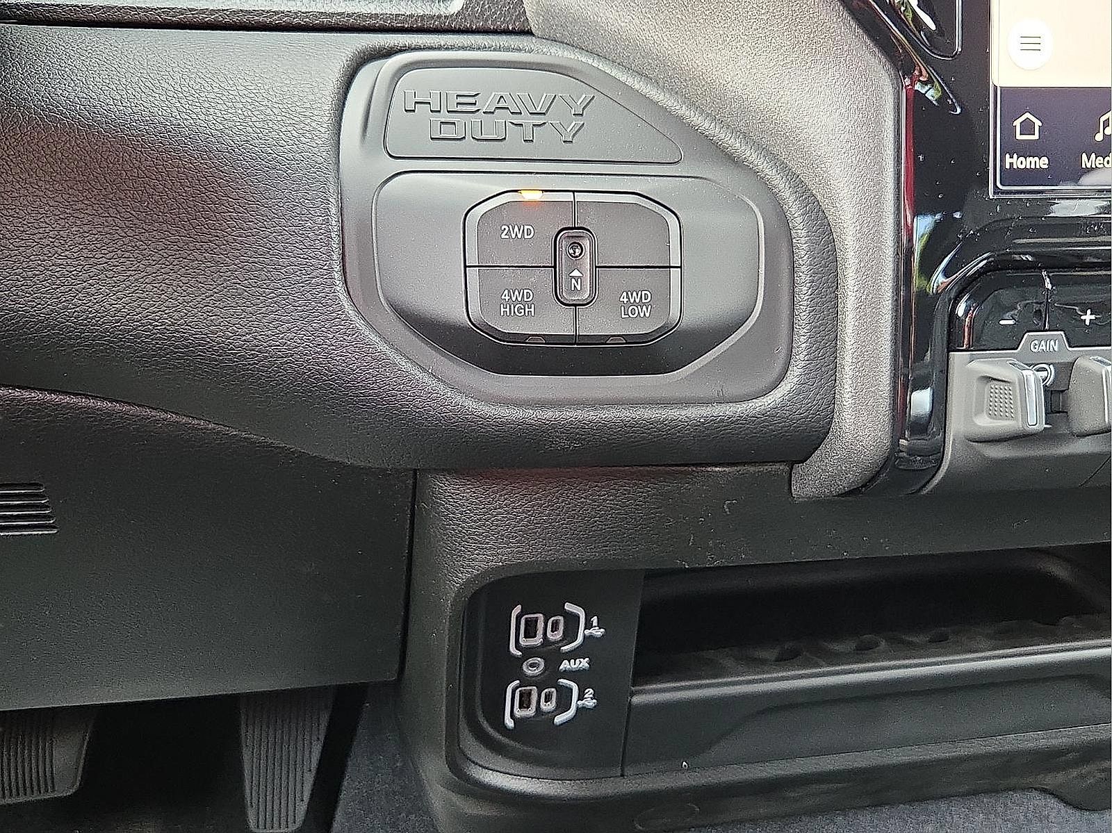 New 2026 RAM 3500 Tradesman AWD/4WD image 18