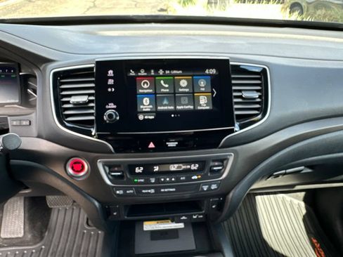 Used 2023 Honda Passport TrailSport image 56