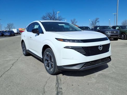 New 2025 Nissan Murano SV w/ Cargo Package AWD/4WD image 2
