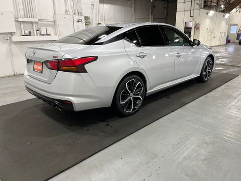 Used 2023 Nissan Altima 2.5 SR image 29