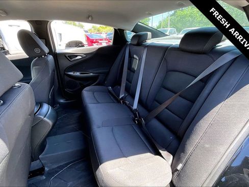Used 2024 Chevrolet Malibu RS FWD image 21