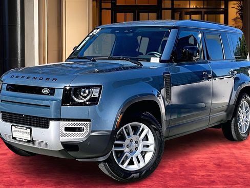 Used 2025 Land Rover Defender 110 S image 1