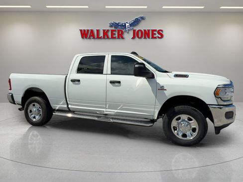 Used 2023 RAM 3500 Tradesman w/ Chrome Appearance Group image 2