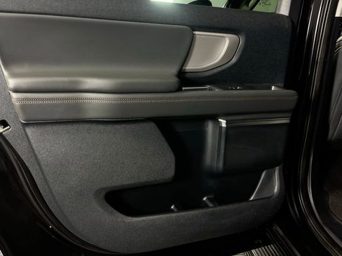 Used 2025 Ford Expedition Max Active image 28