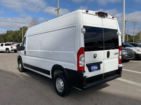 Used 2023 RAM ProMaster 2500 image 5