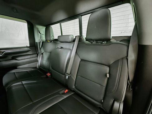 Used 2024 Chevrolet Silverado 2500 LTZ w/ LTZ Premium Package AWD/4WD image 23