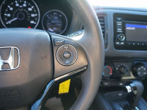 Used 2019 Honda HR-V LX image 19