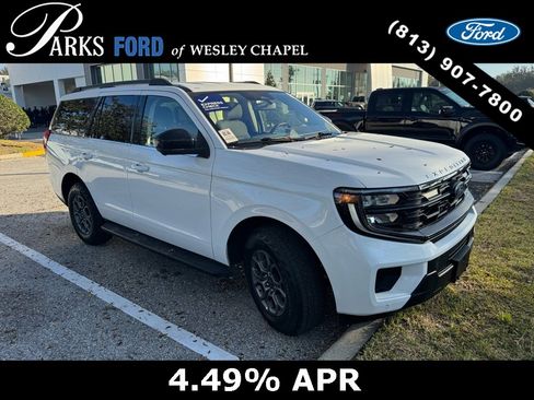 Used 2025 Ford Expedition Active image 3