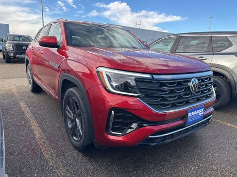 Used 2024 Volkswagen Atlas Cross Sport SEL R-Line image 2