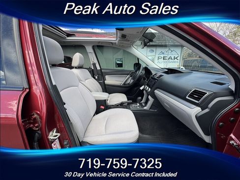 Used 2017 Subaru Forester 2.5i Premium w/ All-Weather Package AWD/4WD image 35