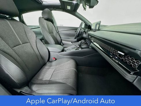 Used 2025 Honda Accord Sport image 38