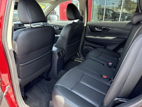 Used 2020 Nissan Rogue SL AWD/4WD image 11