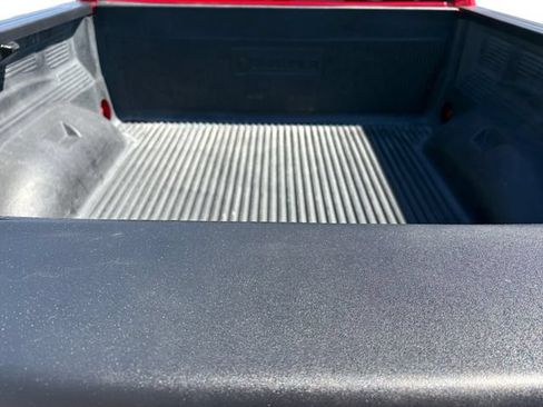 Used 2024 RAM 1500 Laramie AWD/4WD image 19