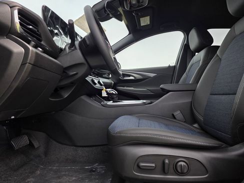 New 2026 Buick Envista Sport Touring w/ Convenience I Package FWD image 9