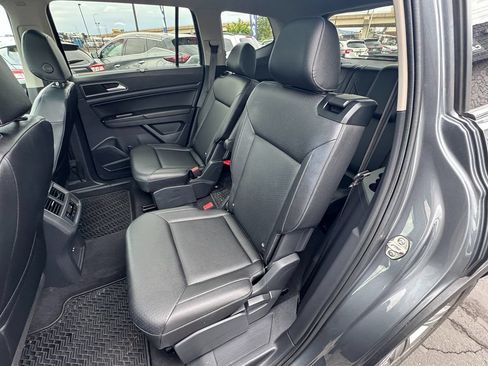 Used 2019 Volkswagen Atlas SEL R-Line AWD/4WD image 33