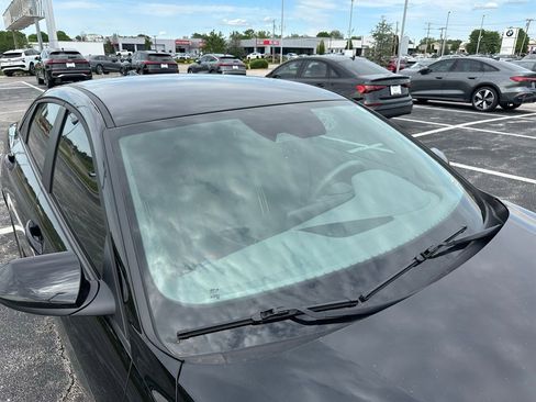 Used 2025 Hyundai Elantra Hybrid FWD image 10