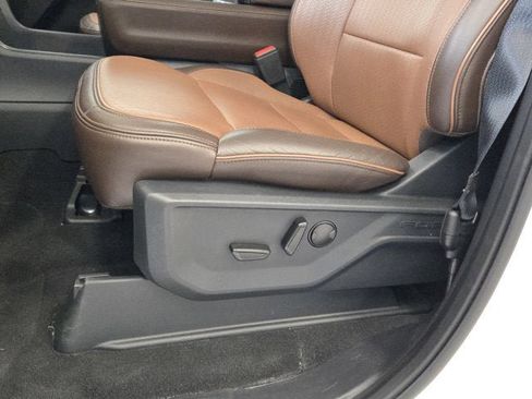 Used 2025 Ford Expedition King Ranch AWD/4WD image 26