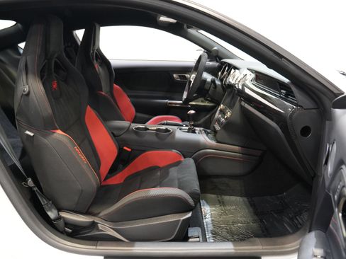Used 2019 Ford Mustang Shelby GT350R w/ GT350R Equipment Group 920A RWD image 29