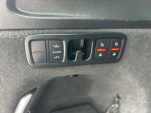 Used 2017 Audi Q7 3.0T Prestige AWD/4WD image 30
