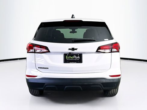 Used 2023 Chevrolet Equinox LS w/ LS Convenience Package FWD image 7
