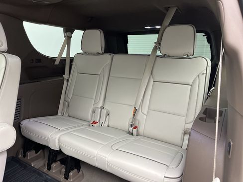Certified 2025 GMC Yukon XL Denali w/ Sun & Power Step Package AWD/4WD image 14