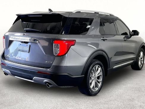Used 2021 Ford Explorer Limited w/ Equipment Group 301A AWD/4WD image 4