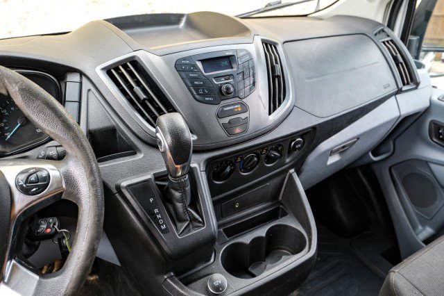 Used 2019 Ford Transit 250 148 Medium Roof RWD image 17