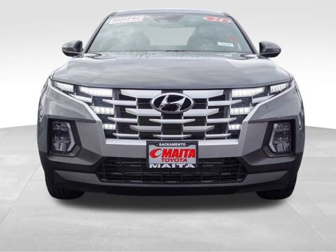 Used 2024 Hyundai Santa Cruz SE image 9