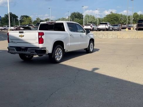 Used 2021 Chevrolet Silverado 1500 LTZ w/ LTZ Premium Package AWD/4WD image 8