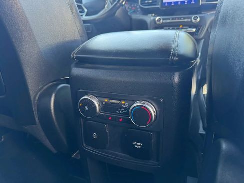Used 2020 Ford Explorer Limited RWD image 19