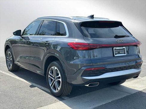 New 2025 Audi Q5 Premium image 3