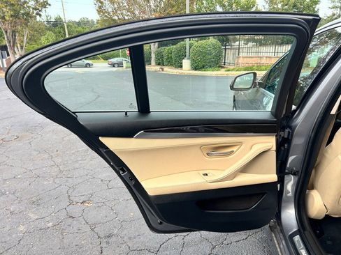 Used 2016 BMW 528i Sedan image 25