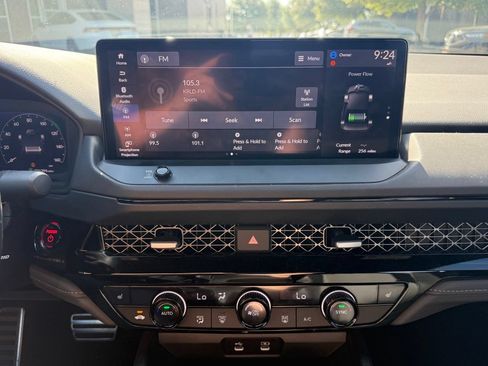 Used 2023 Honda Accord Sport image 15