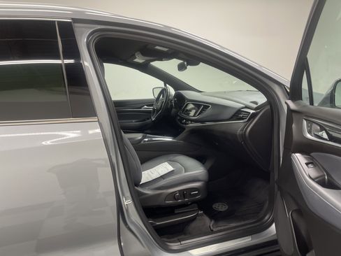 Used 2024 Buick Enclave Essence w/ Sport Touring Edition image 26