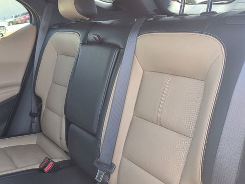 Used 2024 Chevrolet Equinox Premier AWD/4WD image 24