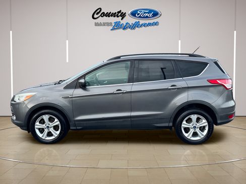 Used 2014 Ford Escape SE w/ Equipment Group 201A AWD/4WD image 3