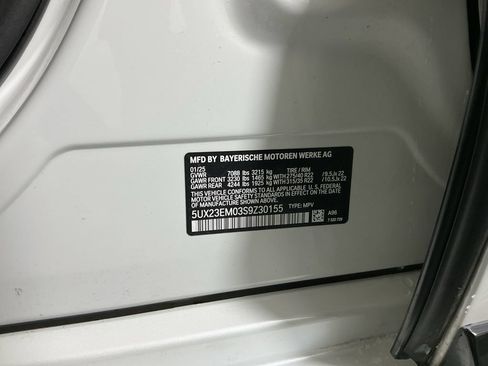 Certified 2025 BMW X7 xDrive40i w/ M Sport Package AWD/4WD image 39