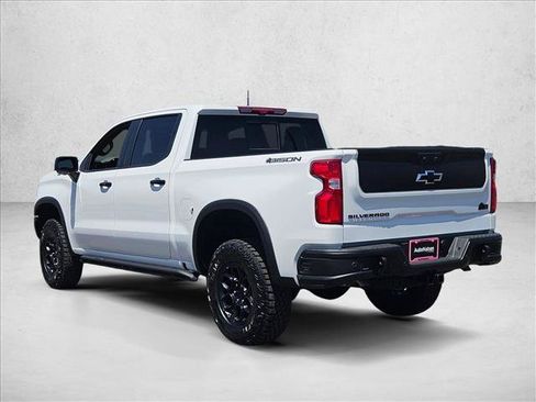New 2026 Chevrolet Silverado 1500 ZR2 w/ ZR2 Bison Edition AWD/4WD image 9