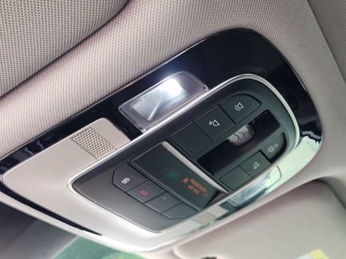 Used 2022 Hyundai Santa Fe SEL Premium w/ Cargo Package AWD/4WD image 28