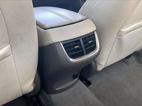 Used 2022 Chevrolet Malibu LT w/ Leather Package FWD image 10