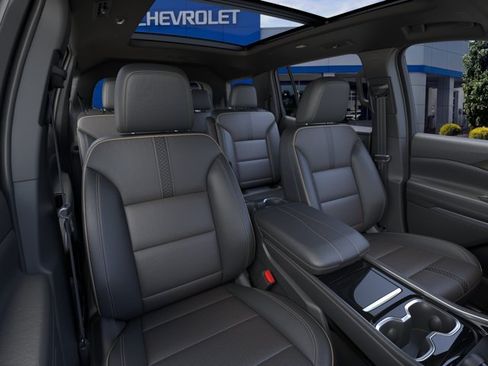 New 2026 Chevrolet Traverse High Country w/ LPO, Floor Liner Package FWD image 16