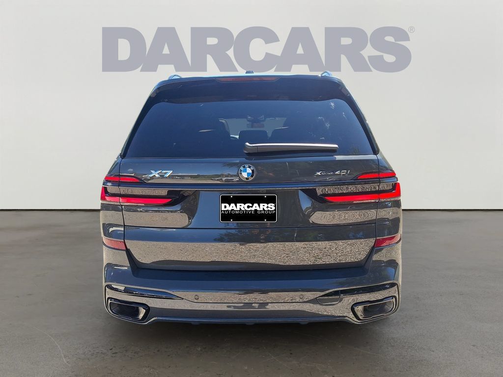 Used 2026 BMW X7 xDrive40i w/ M Sport Package AWD/4WD image 5