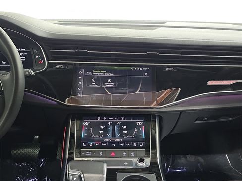 Used 2023 Audi Q8 Premium Plus w/ Premium Plus Package image 16