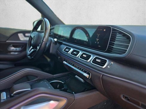 Used 2022 Mercedes-Benz GLS 450 4MATIC image 20
