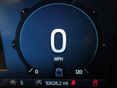 Used 2024 Ford F150 XLT w/ FX4 Off-Road Package image 12